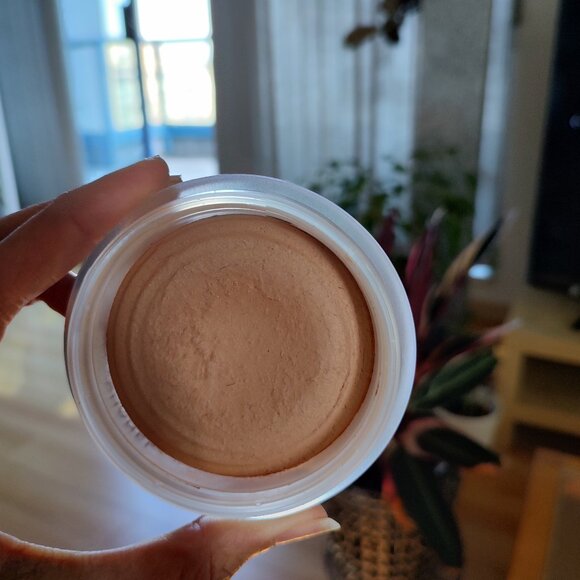 Chanel Bronzing Cream - Picture 3 of 7